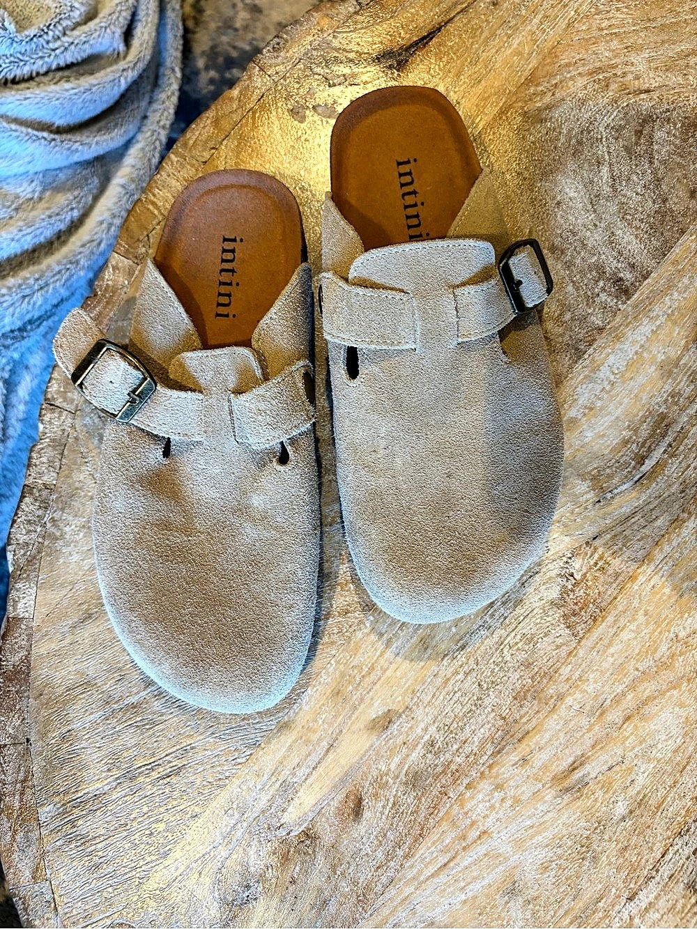 Birkenstock knock offs Women's Buckle Sandals in Beige US woman’s 5. Kids 3.5